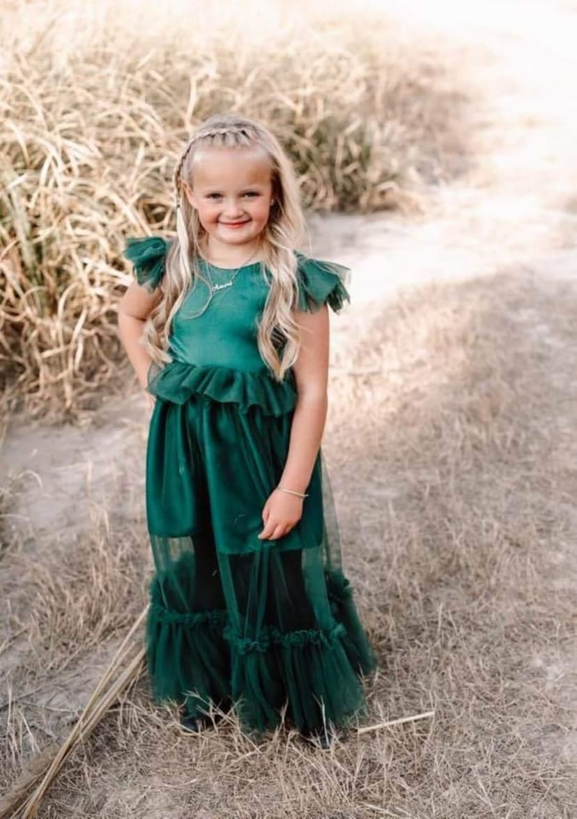 Dress Me Dolly - Dress Hire & Photography