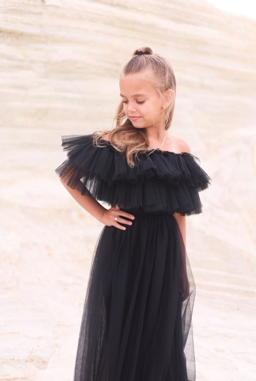 Dress Me Dolly - Dress Hire & Photography
