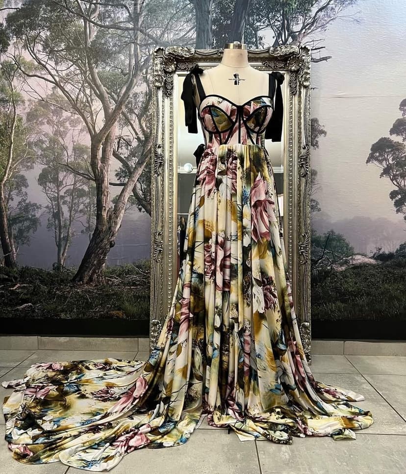 Dress Me Dolly - Dress Hire & Photography