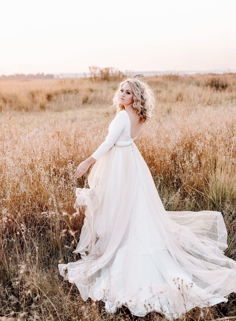 Dress Me Dolly - Dress Hire & Photography