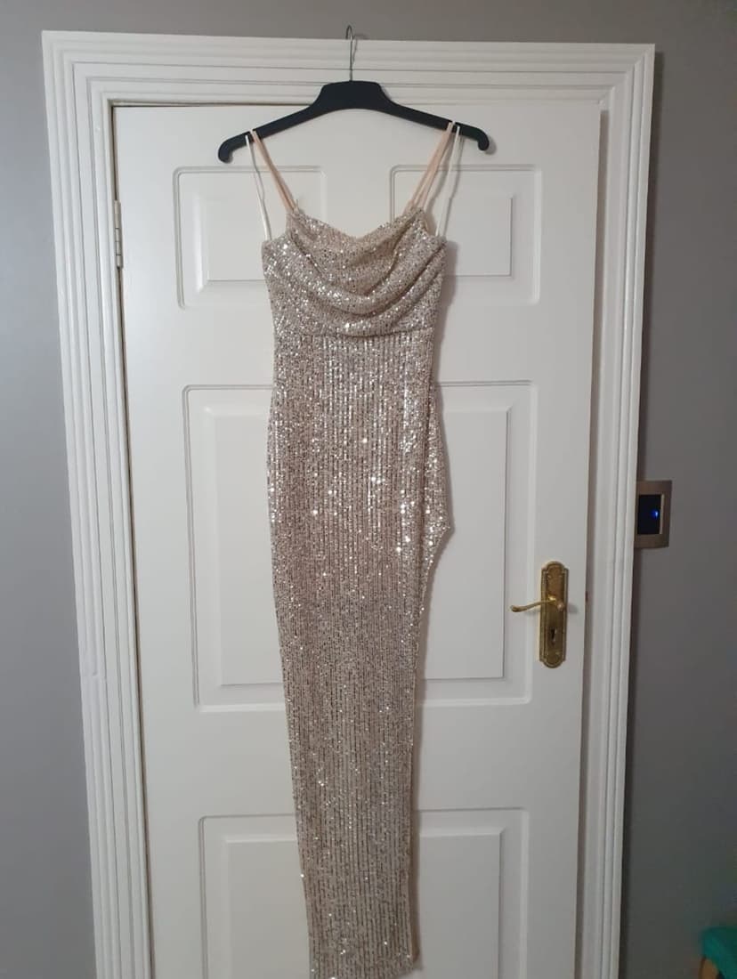 Dress Me Dolly - Dress Hire & Photography