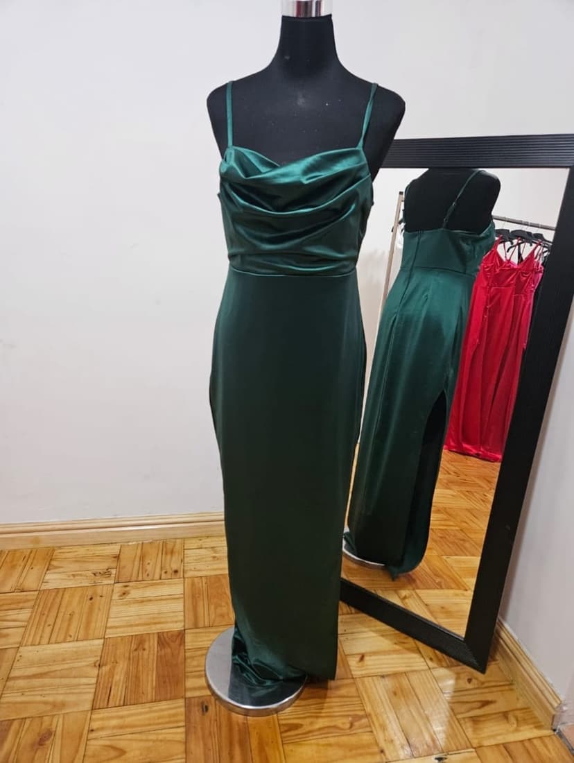 Dress Me Dolly - Dress Hire & Photography