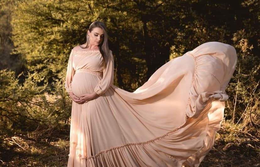Dress Me Dolly - Dress Hire & Photography