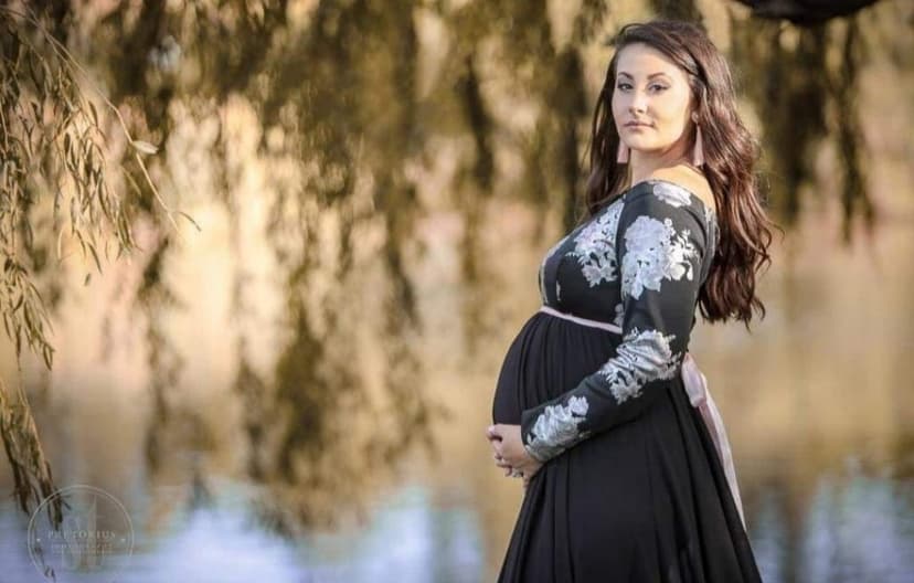 Dress Me Dolly - Dress Hire & Photography