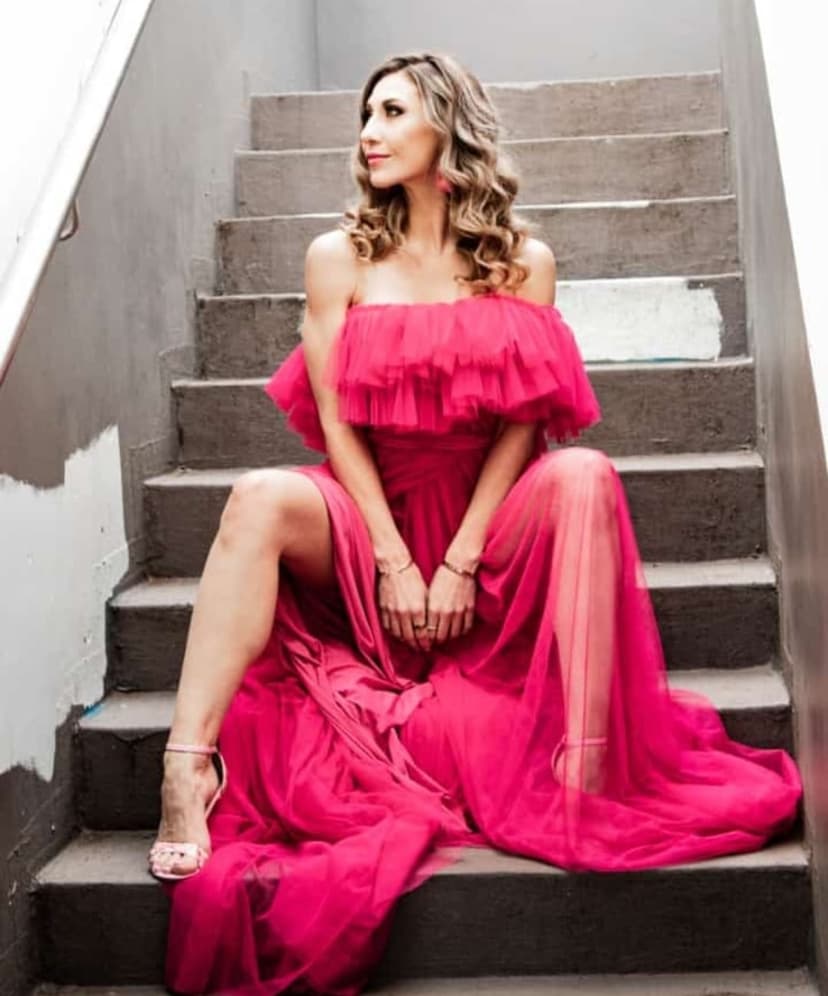Dress Me Dolly - Dress Hire & Photography