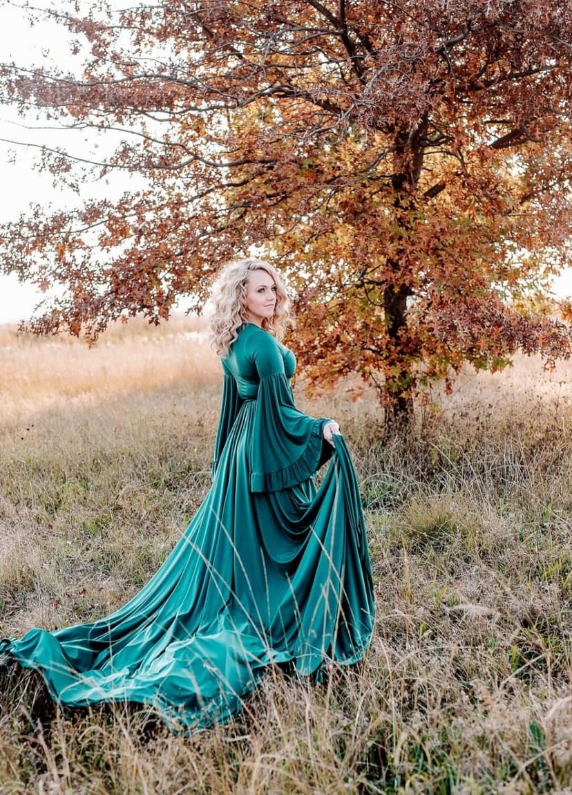 Dress Me Dolly - Dress Hire & Photography