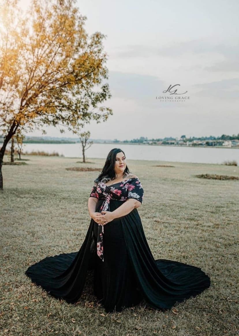 Dress Me Dolly - Dress Hire & Photography